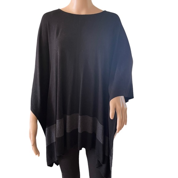 Vertical Design   Lightweight Black Poncho With Single Band of Gray   Size L/XL - Picture 10 of 14